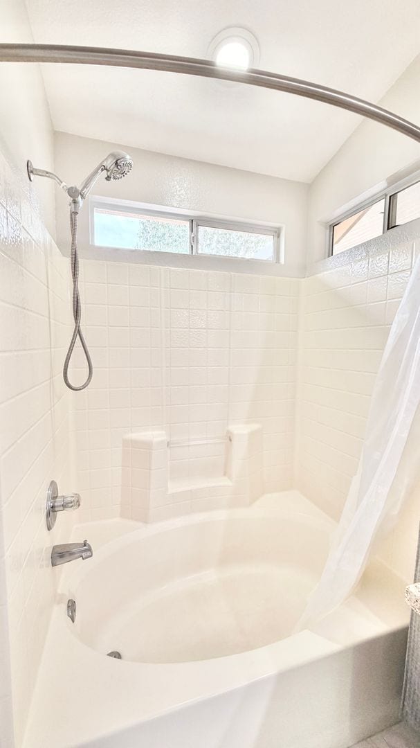 Building Photo - Lovely Single-Story Home in the Friendly and Desirable Lake Rancho Viejo Community of Fallbrook!