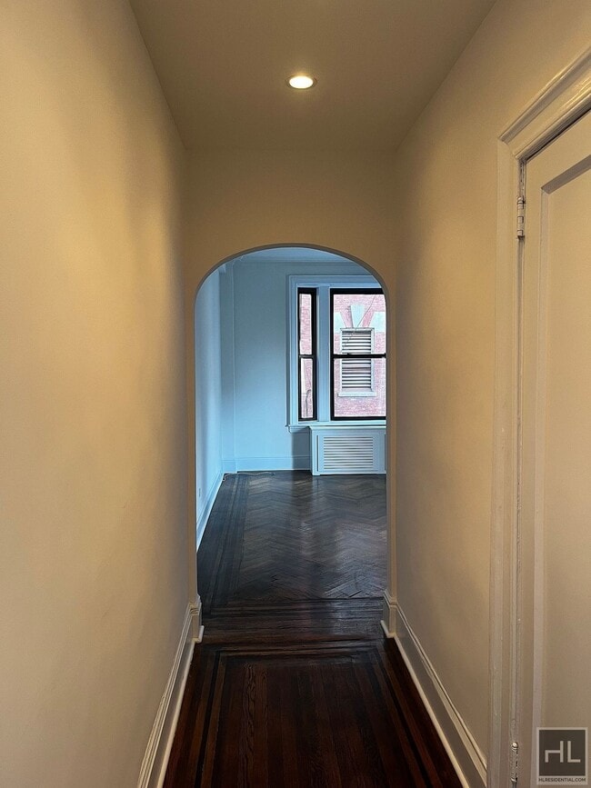 Building Photo - WEST 72 STREET