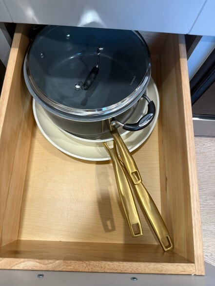 Building Photo - 826 7th Ave N