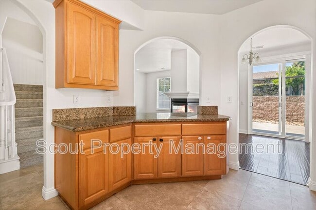 Building Photo - 41829 St Thomas Ct