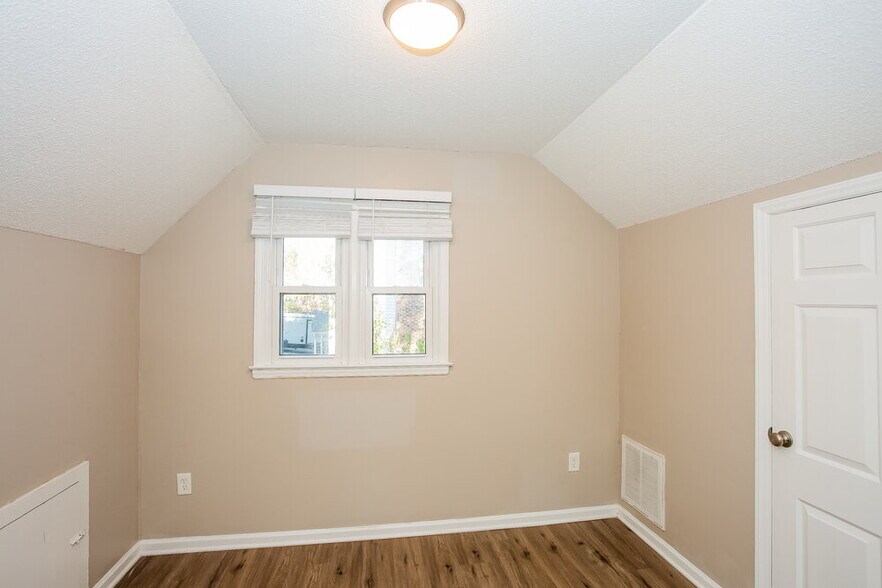 Building Photo - 11621 Shandon Cir