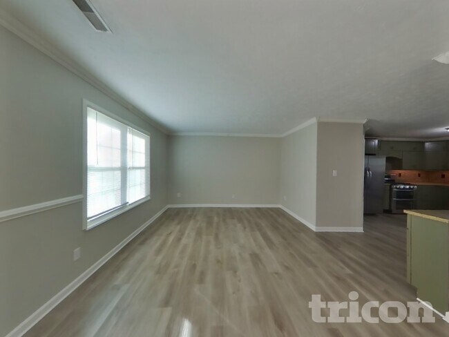 Building Photo - 1922 Kingen Dr