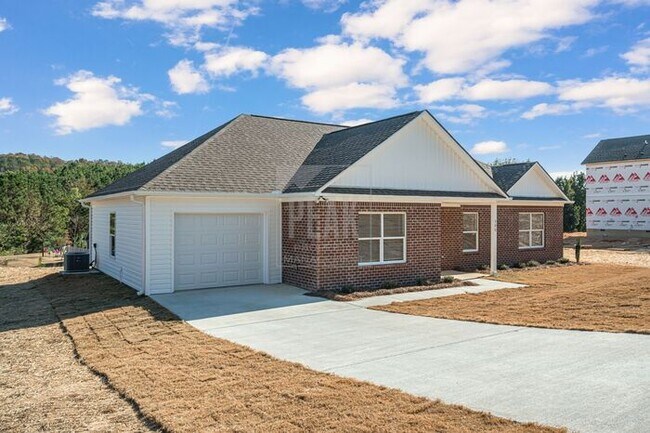 Building Photo - $1650! Beautiful 3Bed 2Bath in newly built Woodland Circle! Tour today