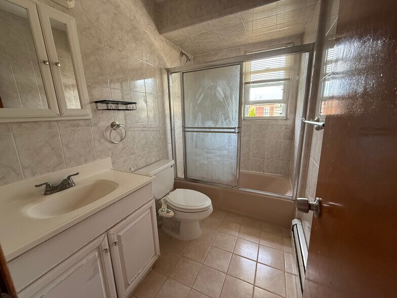 Building Photo - 6 Maitland Pl