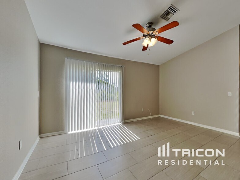 Building Photo - 1054 Valentine St