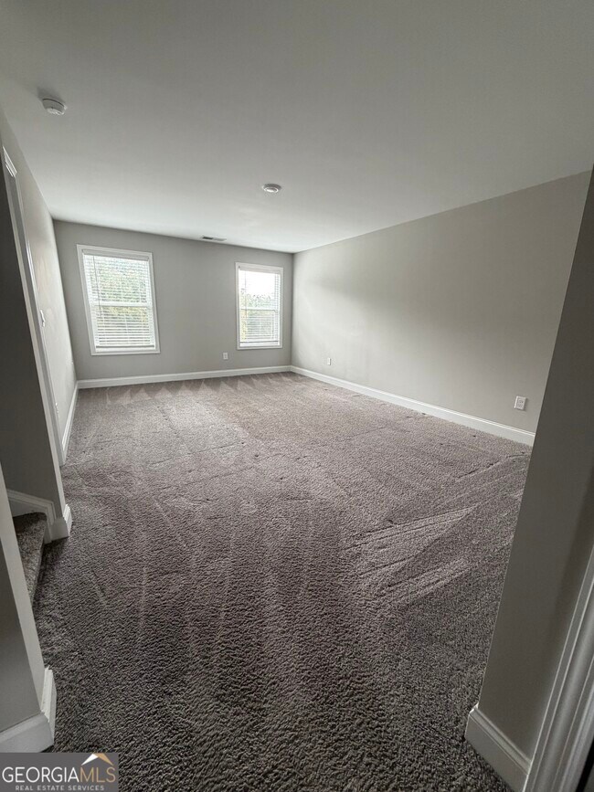 Building Photo - 1120 Riverwalk Manor Dr