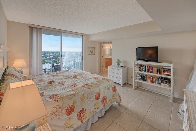 Building Photo - 10701 Gulf Shore Dr