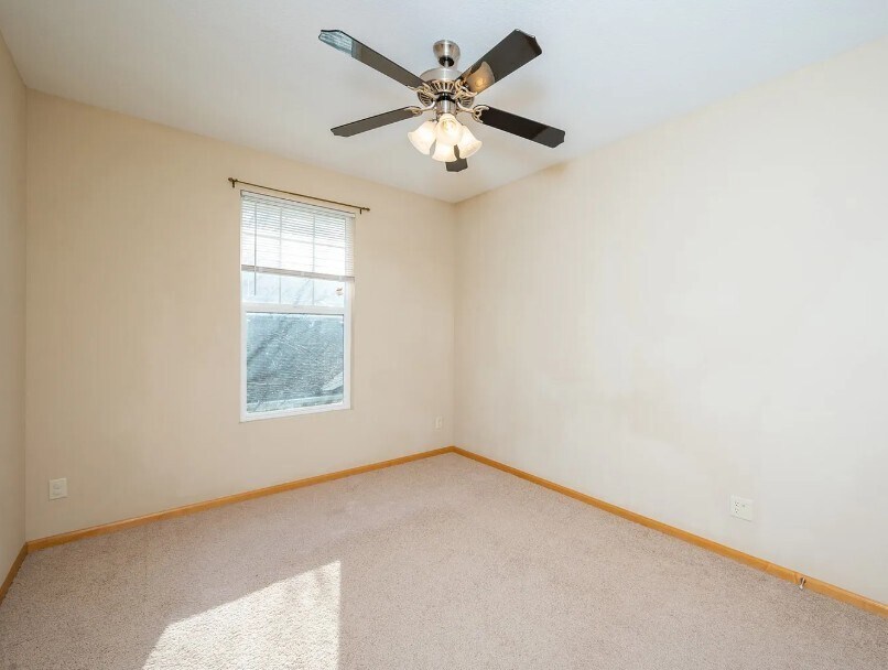 3rd BR - 10325 Providence Dr