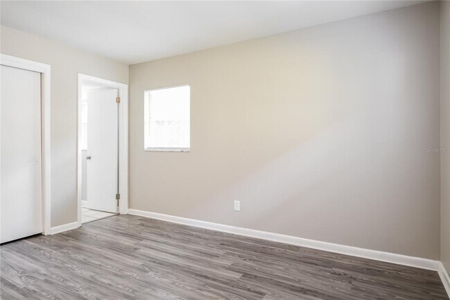 Building Photo - 222 Terrace Dr