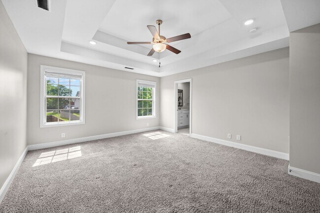 Building Photo - Beautiful Open-Concept Home with Covered Deck & Huge Backyard
