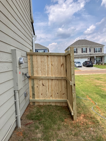 Building Photo - 209 Addison Dr