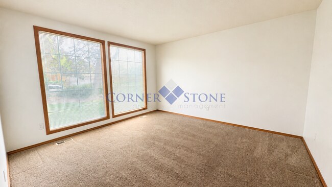 Building Photo - 5537 N Tumbleweed Pl