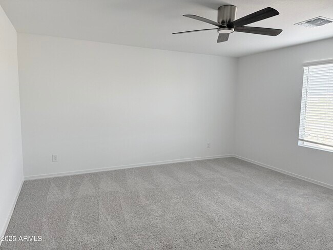 Building Photo - 25321 N 75th Ln