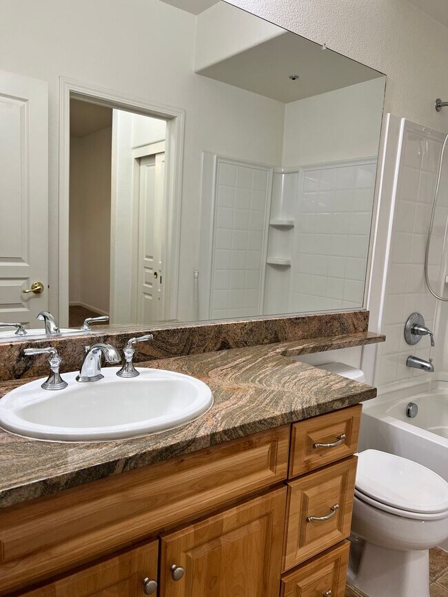 Building Photo - Balboa Park Luxury Living