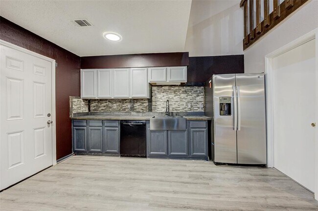 Building Photo - 1710 Bodart Ct