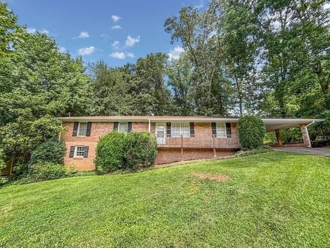 Primary Photo - Renovated Brick Ranch w/Basement