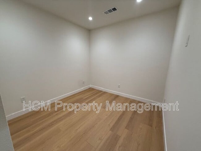 Building Photo - 7795 15th St