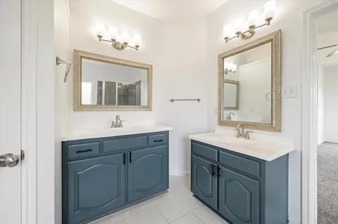 Building Photo - 1533 Tanglewood Dr