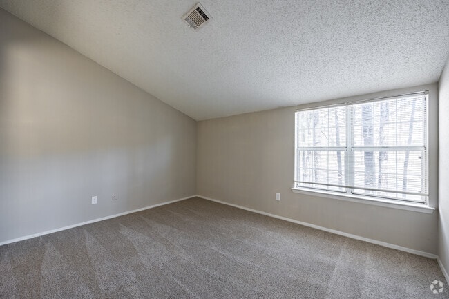 2BR, 2BA - 997SF - Forest Meadows