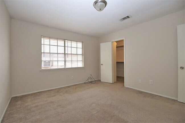 Building Photo - 1433 Cedar Post Ln