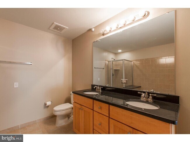 Building Photo - 500 Admirals Way