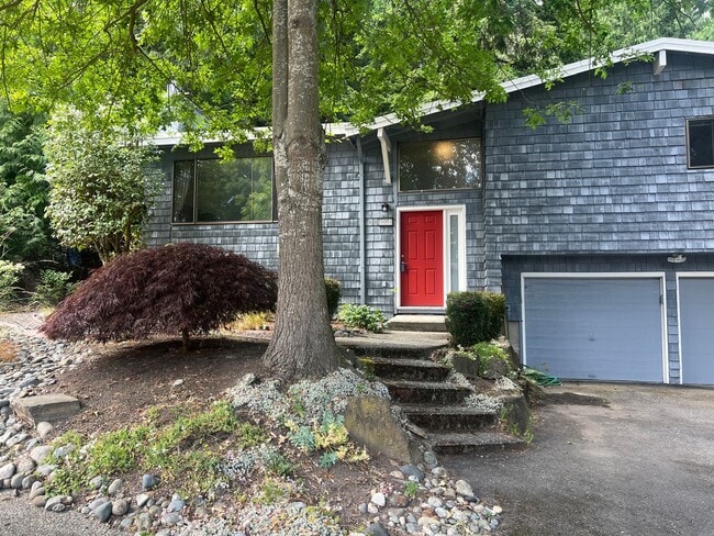 Building Photo - 4Bd/1.75Ba Redmond House