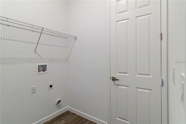 Building Photo - 4344 Jaslo Ave