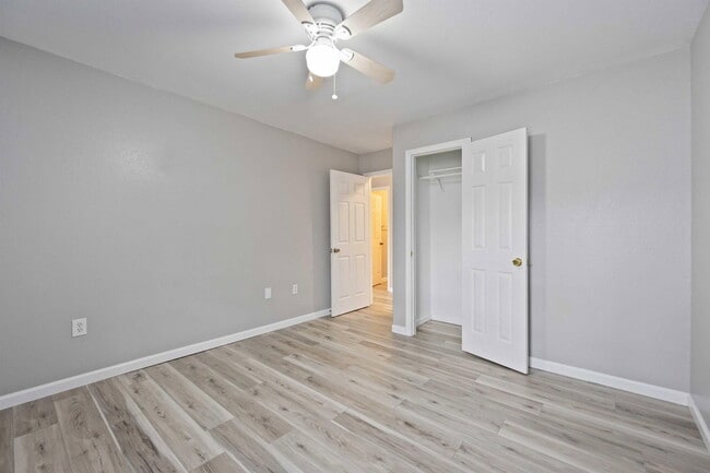 Building Photo - 1728 Connorvale Rd