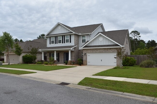 Building Photo - 4 Bedroom 3.5 Bath Home for rent in Hammock Bay