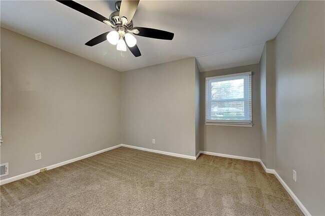 Building Photo - 2779 Lanier Dr