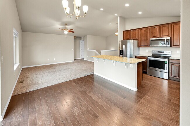 Building Photo - $2,550 - 4 Bed, 3 Bath Home in Colorado Sp...