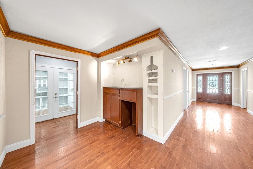 Building Photo - 13014 Skymeadow Dr