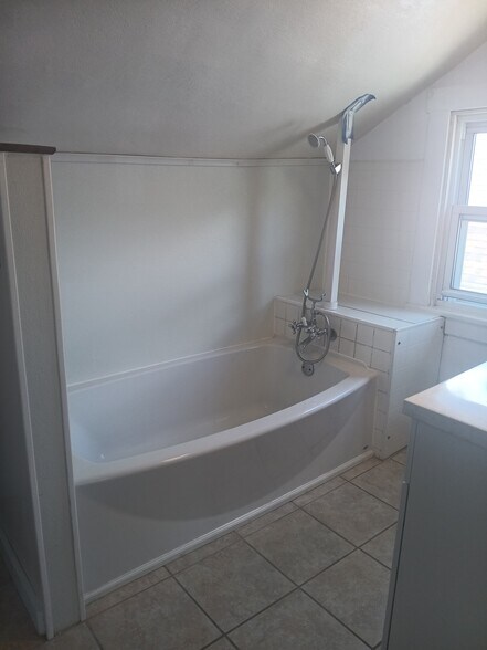 Building Photo - 111 Millers Ln