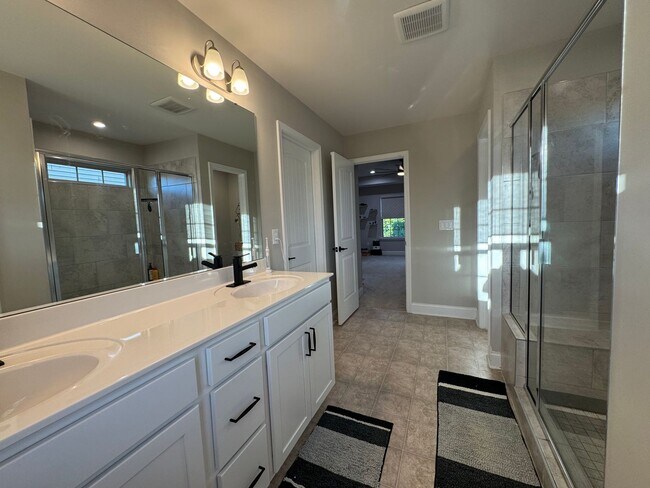 Building Photo - Spacious 3 Bedroom Home in Franklinton
