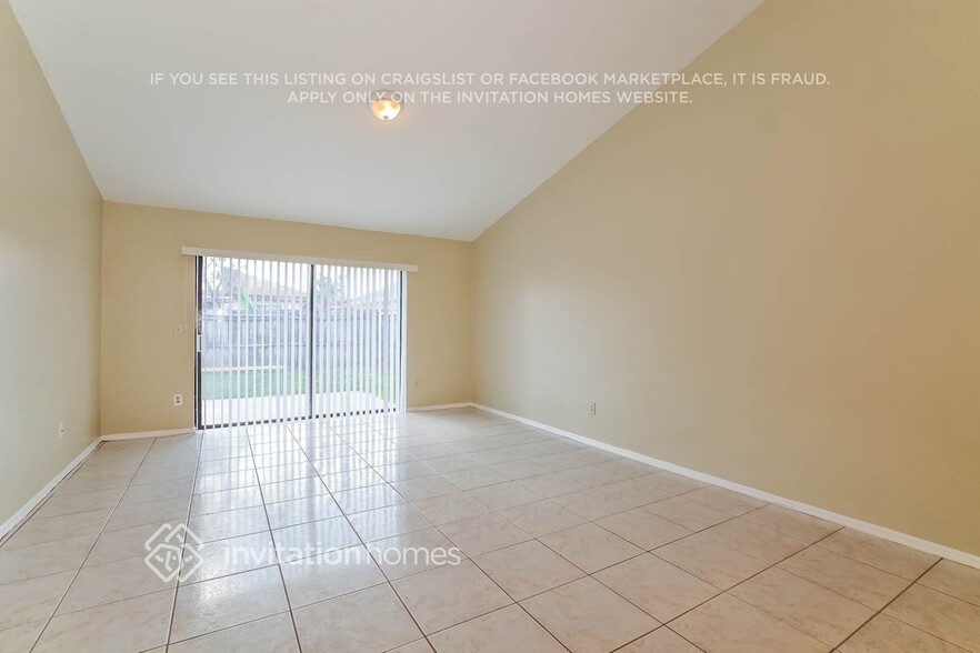 Building Photo - 155 Pinewood Cir