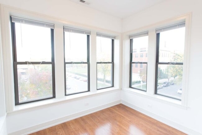 Floorplan - 5234-5244 S. Ingleside Avenue