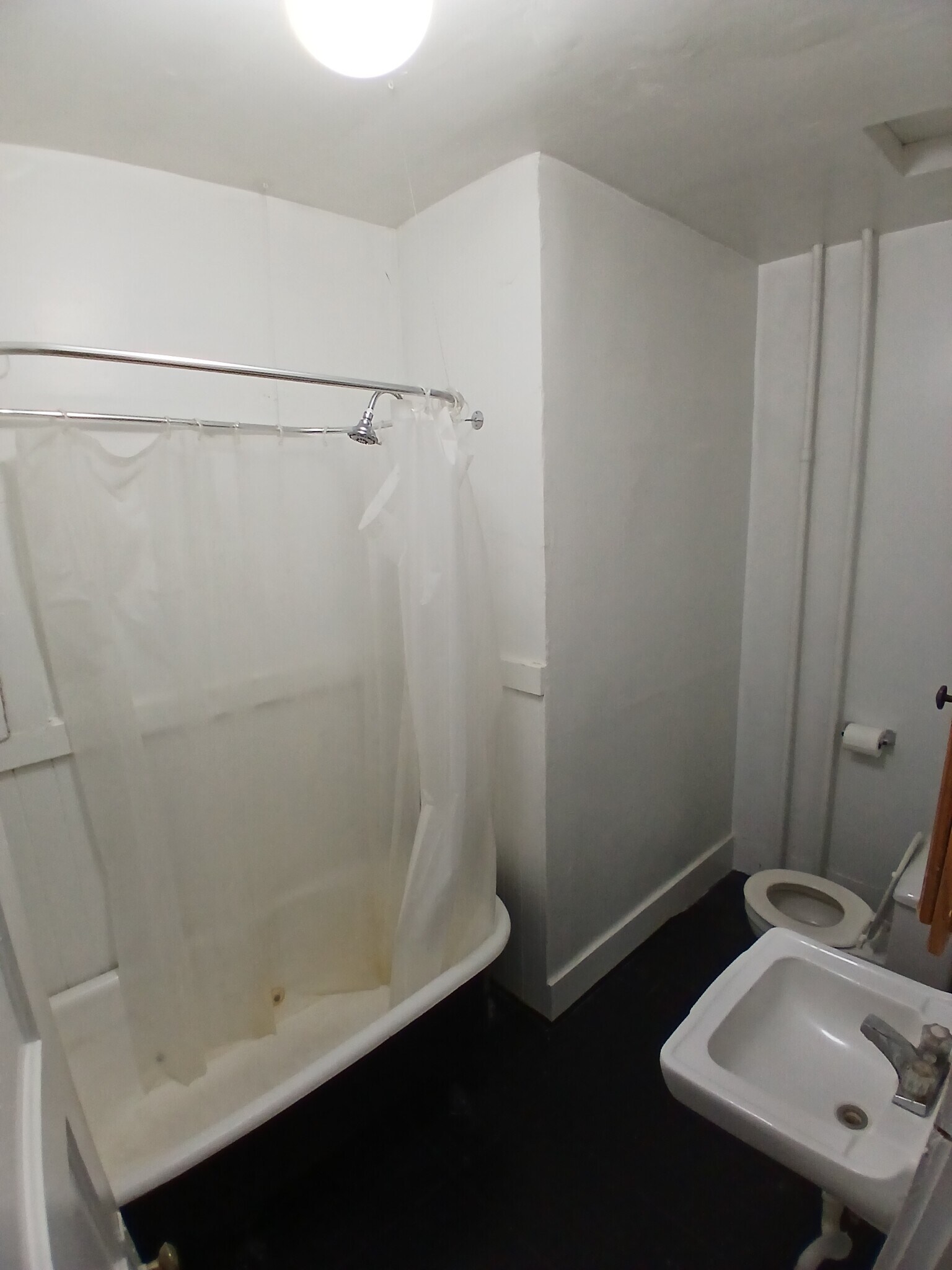 Building Photo - 3501 Albion Pl N