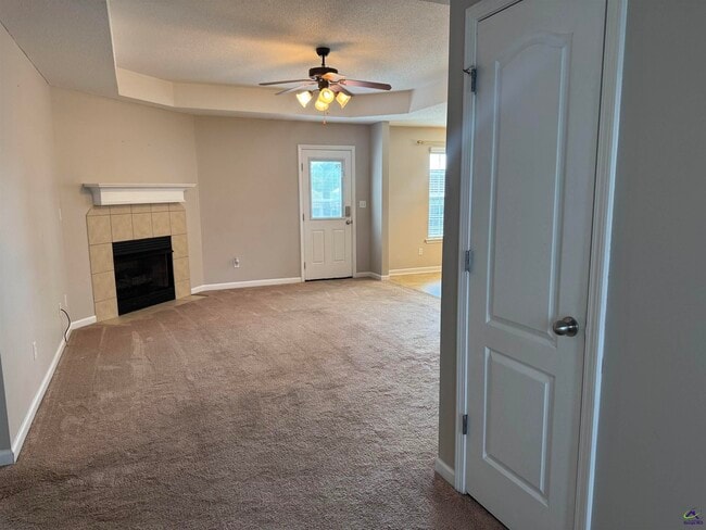 Building Photo - 105 Windmill Court