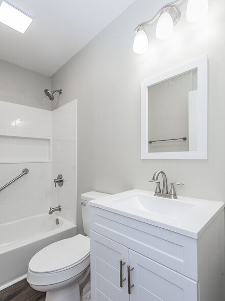 Building Photo - 4133 Churchman Ave