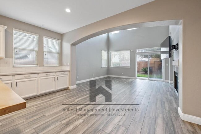 Building Photo - 3169 Brickfield Ave