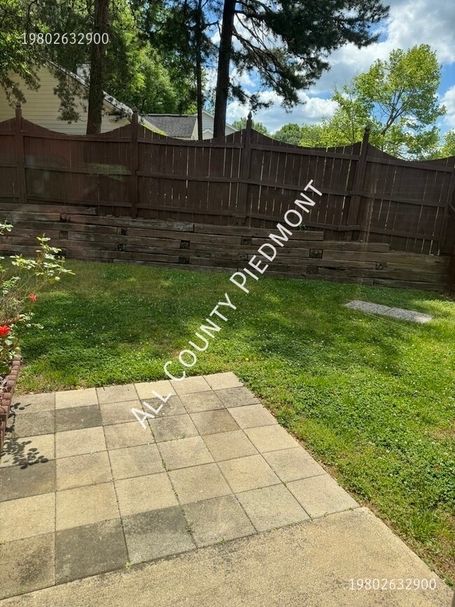 Building Photo - 14207 Greenstone Ct