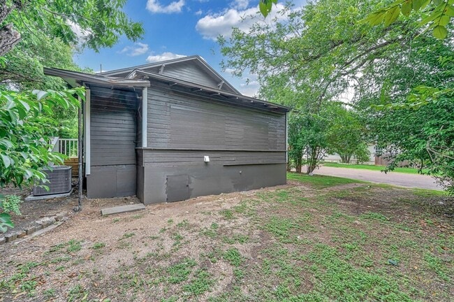 Building Photo - Newly Renovated 3 Bed, 3 Bath Home in Waco