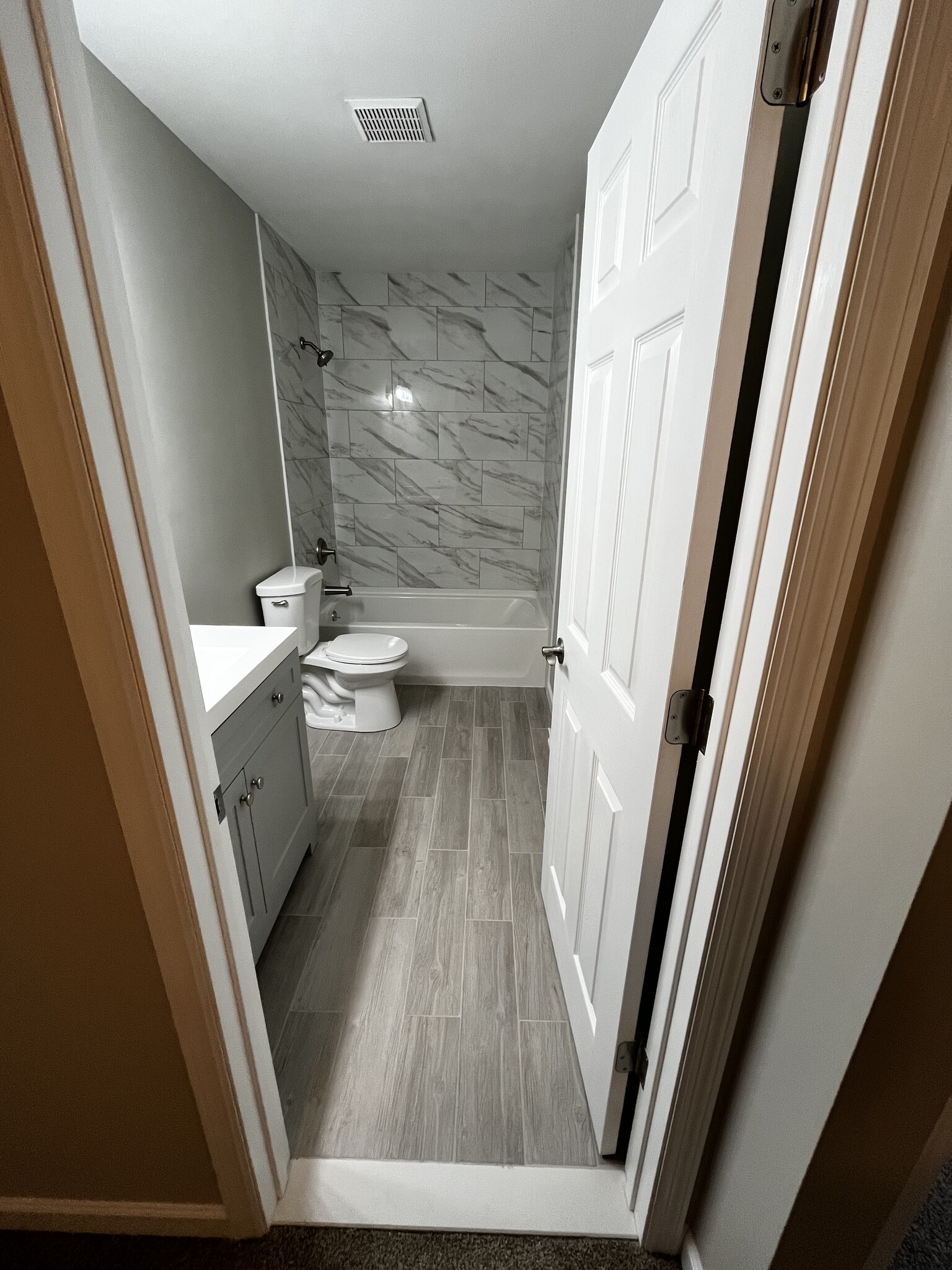 Building Photo - 56 Suncrest Dr