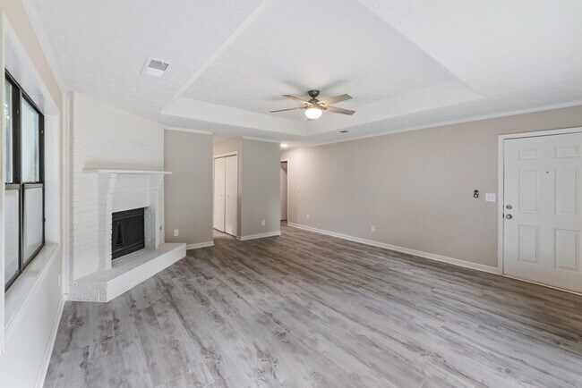 Building Photo - 1121 Brookstone Rd