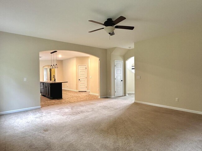 Building Photo - 1205 Peppermint Ct