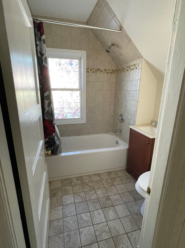 Building Photo - Cleveland Street