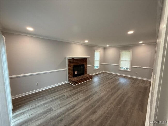 Building Photo - 5200 Reids Pointe Rd