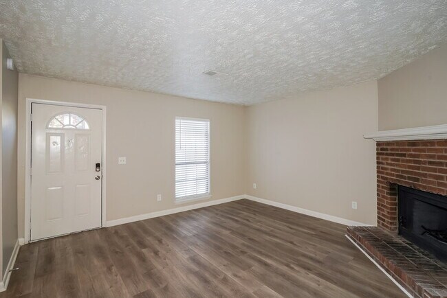 Building Photo - 833 Netherlands Dr