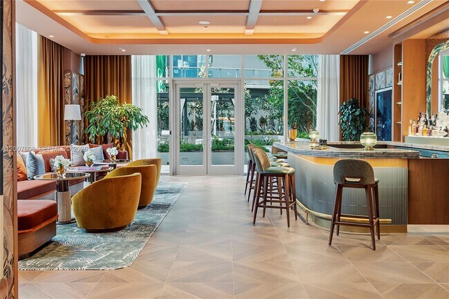 Building Photo - 77 SE 5th St