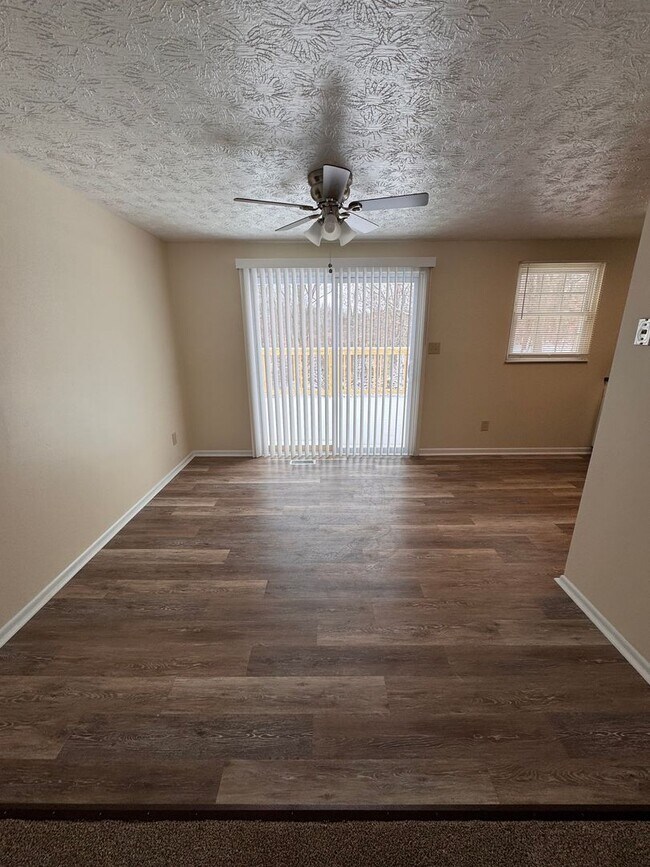 Building Photo - 300 Pegotty Ct NE